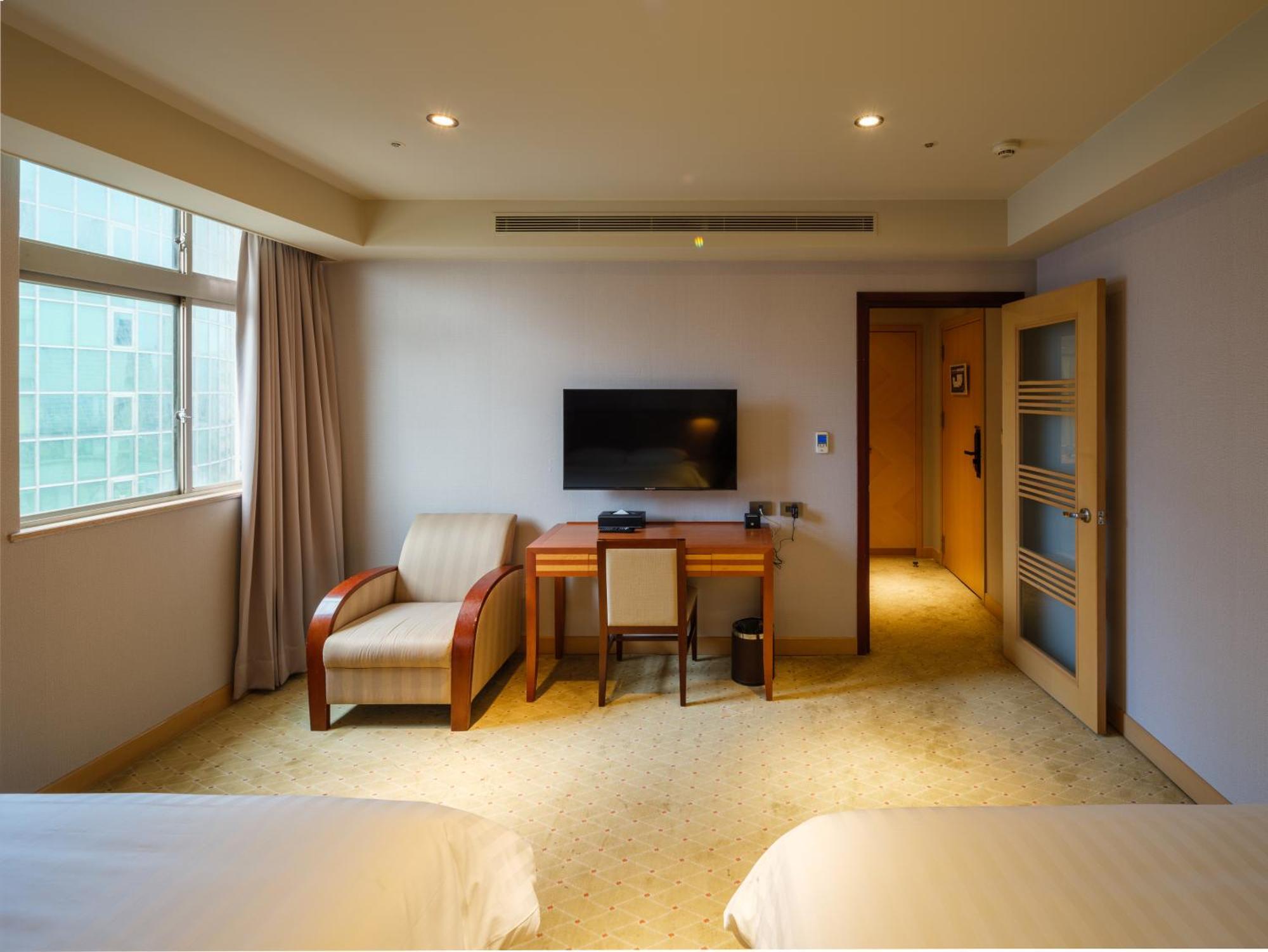 Rich & Free Hotel - Fuzhong 富逸旅趣-板橋府中館 Taipeh Exterior foto