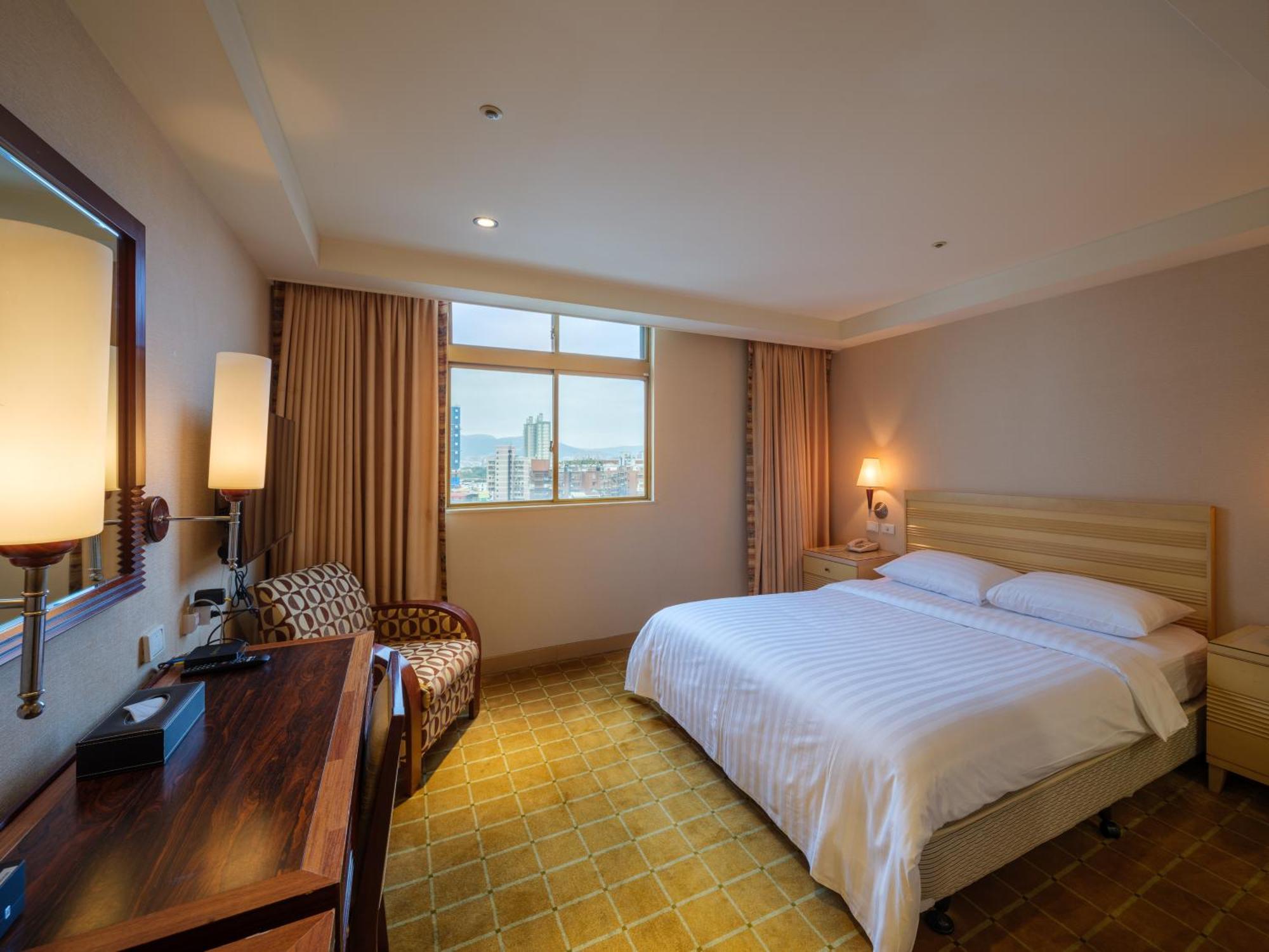 Rich & Free Hotel - Fuzhong 富逸旅趣-板橋府中館 Taipeh Exterior foto