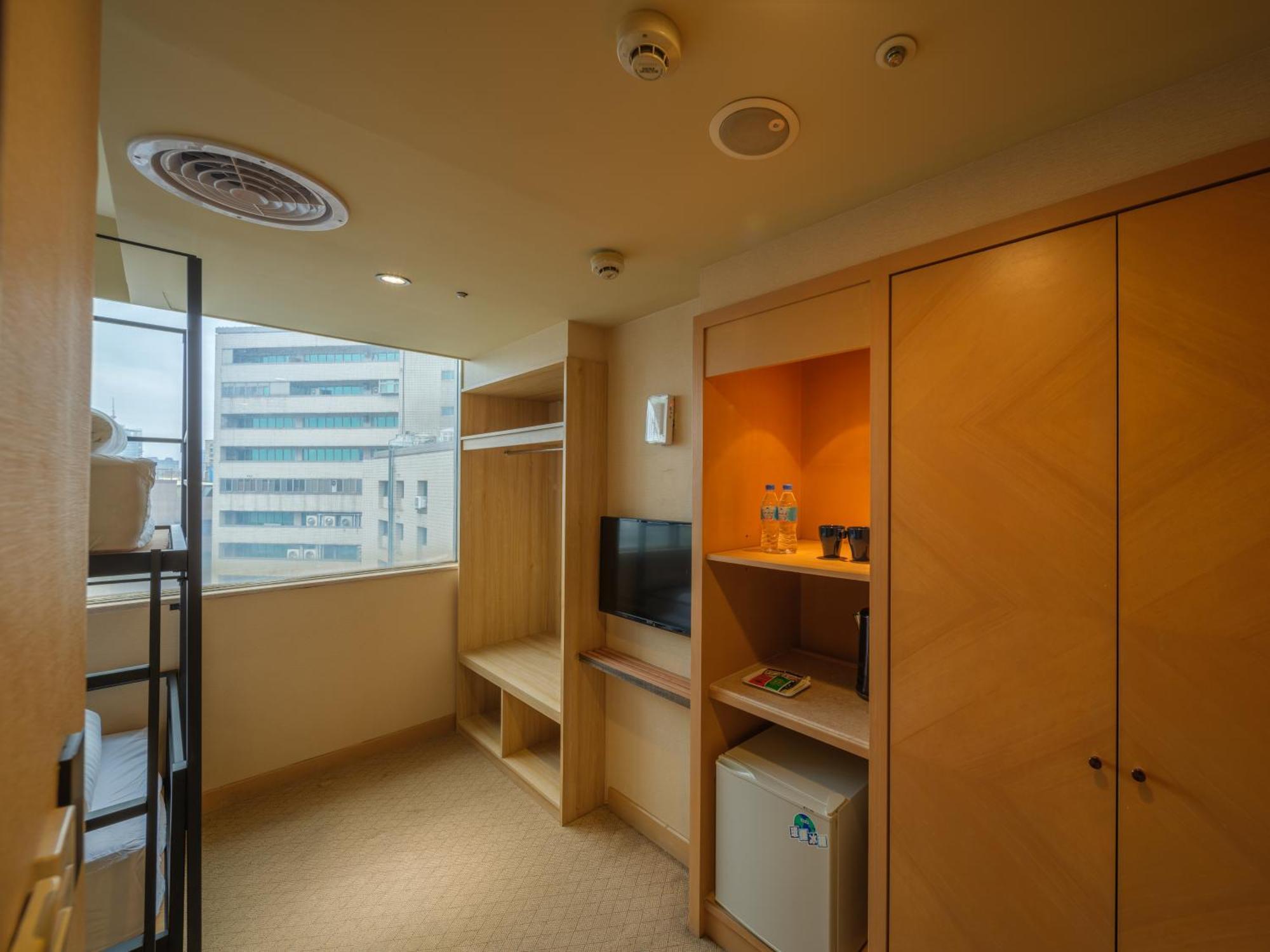 Rich & Free Hotel - Fuzhong 富逸旅趣-板橋府中館 Taipeh Exterior foto