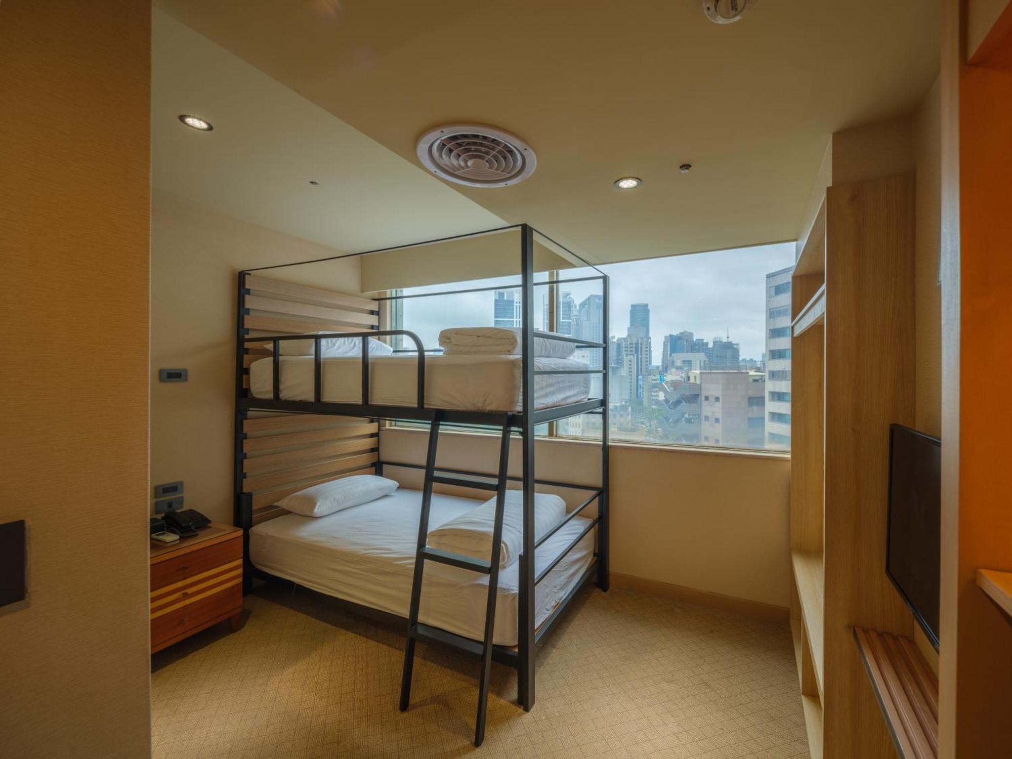 Rich & Free Hotel - Fuzhong 富逸旅趣-板橋府中館 Taipeh Exterior foto